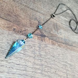 Aqua blue quartz & crystal lariyat necklace
